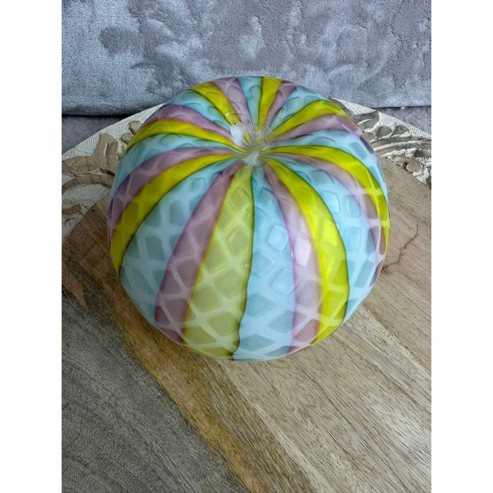 Art Glass Rose Bowl Striped Pastel‎ Yellow Pink Blue Satin Diamond Optic 4.5in